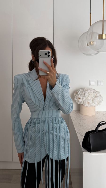 MARYNARKA Z FRĘDZLAMI 