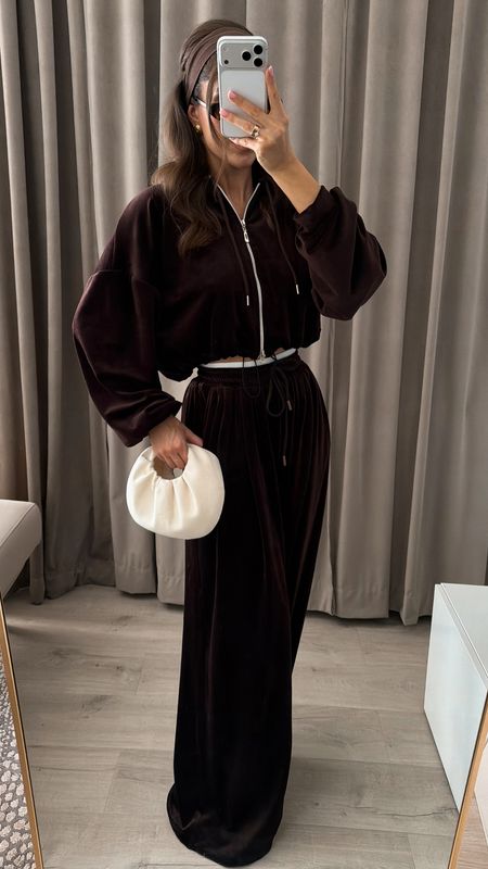 DRES MELANI